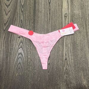 NWT Spanx Skinny Britches Panty Sheer Shaping Power Thong Shapewear Gloss L/XL